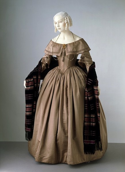 1842. Day dress